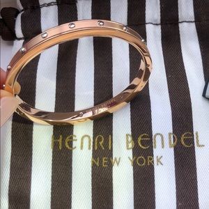 NWT Henri Bendel Riveted Bangle